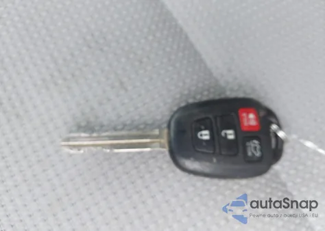 2016 Toyota Rav4 Xle из США, поврежденный, VIN 2T3RFREV7GW529529